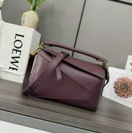 Picture of Loewe Handbags _SKUfw239898023fw